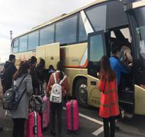 11月1日企业迎接员工的大巴车2 11月1日企业迎接员工的大巴车2